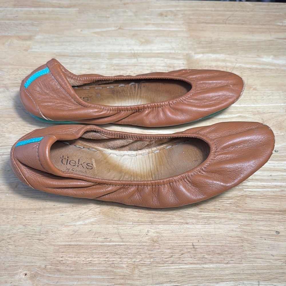 Tieks Women’s Brown Flats